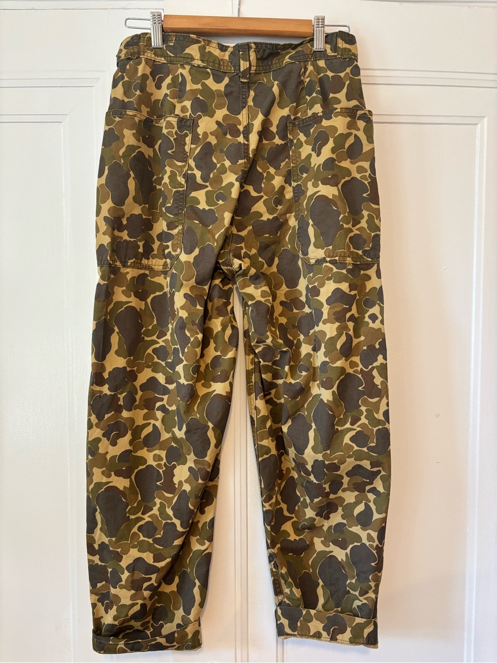 Everlane Fatigue Barrel Pant in Camo - Picture 2 of 6
